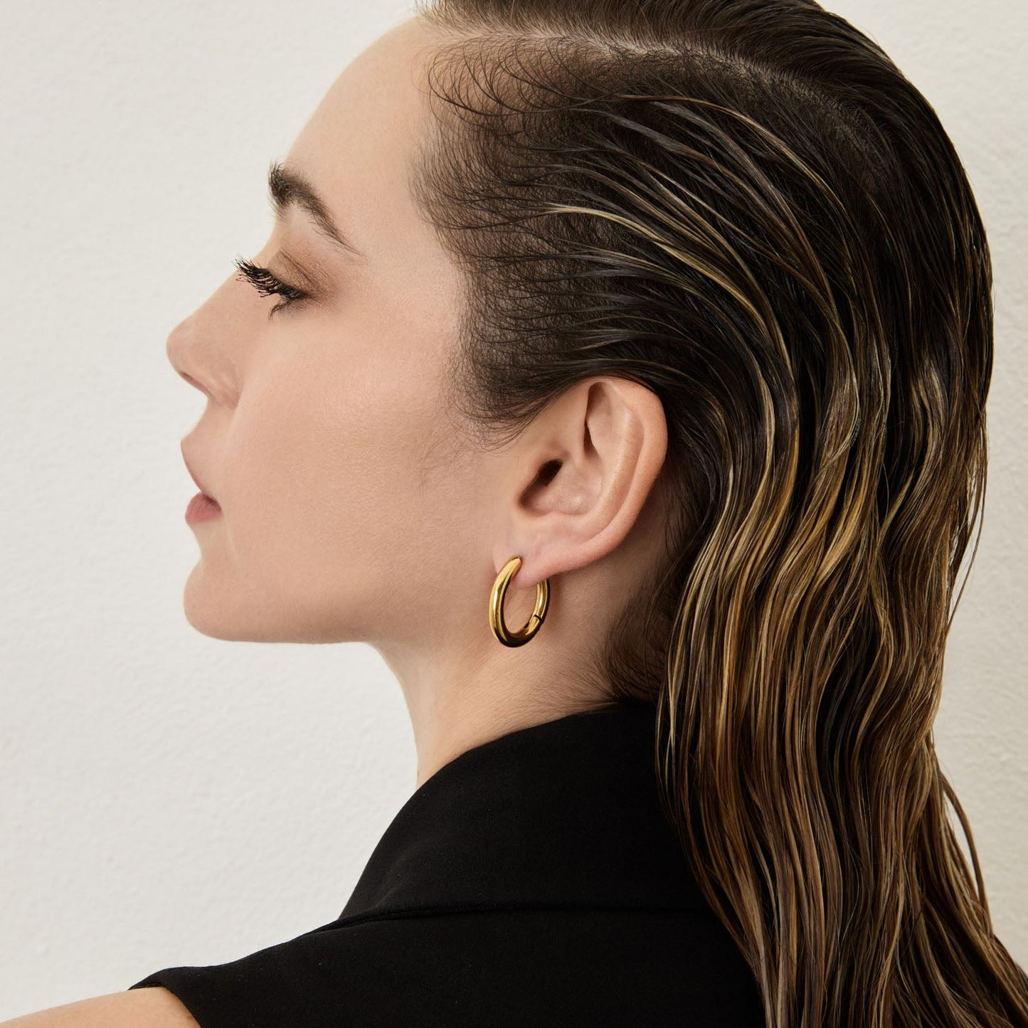 Brincos de Aro Ovalado Banhado em Ouro 18k
